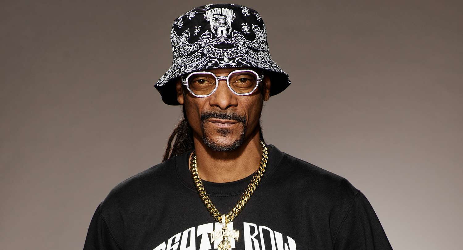snoop-dogg-bio-pic-110922-tout-96145db3de3a4bf9a33c1c1b6f822b37